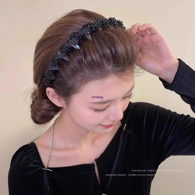 Louis Temperament Rhinestone Skull Top Wavy Headband for Women 2025 - Stylish, with Teeth for Face Washing