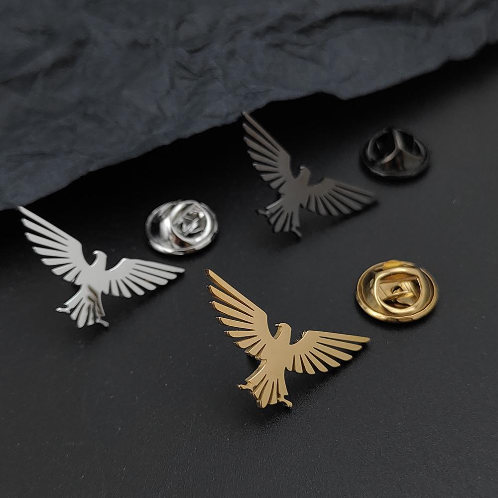 

New simple butterfly bat badge scorpion spider eagle sika deer men s suit accessories lapel pin wholesale Silver