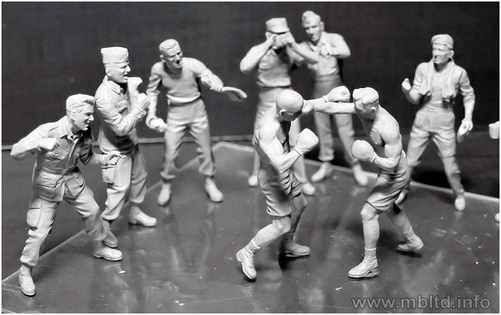 Master Box 1/35 Scale British Airborne Forces Boxing Tournament Match Scene Plastic Model Kit (9 Figures) MB35150