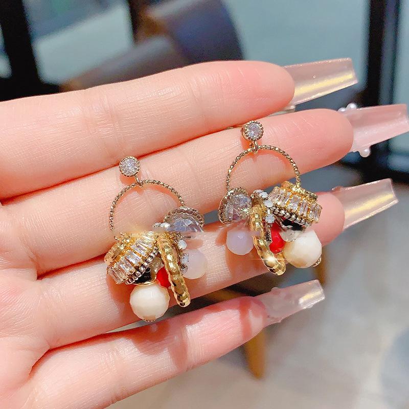 

Zircon round pendant earrings medieval vintage temperament earrings niche light luxury high-end earrings women