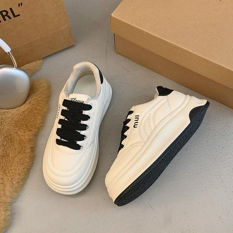 

Shoes thick-soled heightening board shoes muffin little white shoes women s leisure autumn new sports Korean version of bread versatile 40