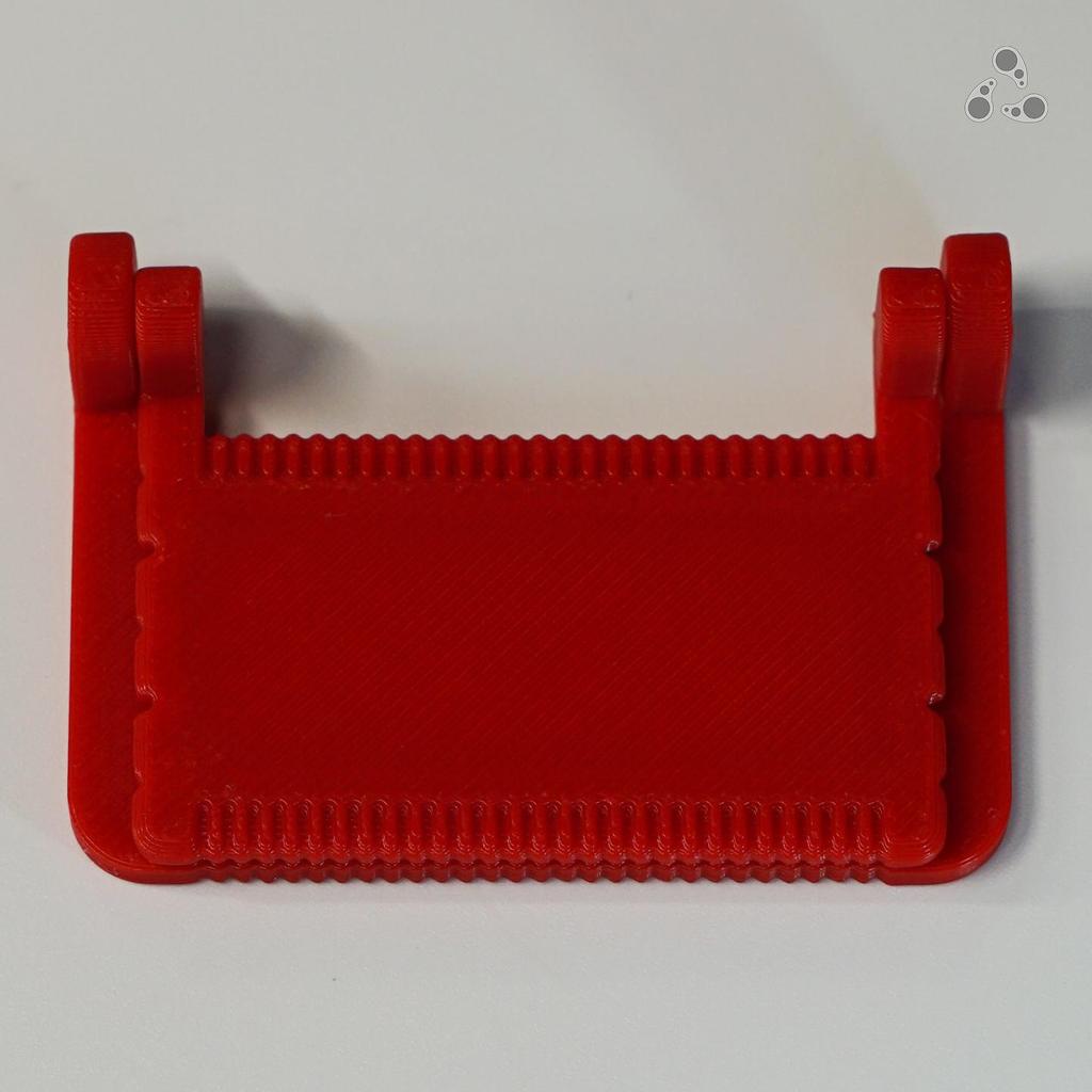 **Hinged Handcrafted Overlock Sewing Needle – Cute High-Precision DIY Style**