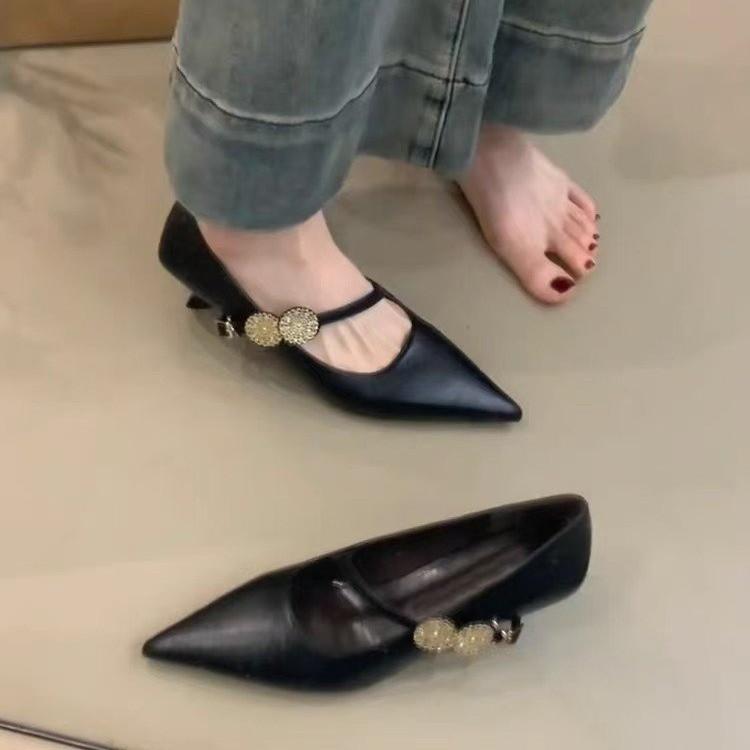 2025 new pointed temperament metal buckle one-word strap high heels light mouth low heel French commuter black single shoes women
