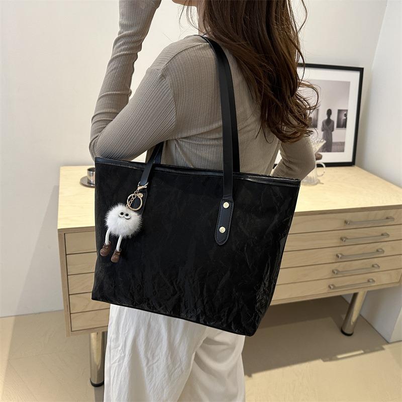 Trend simple commuter casual bucket bag new early autumn trend fashionable large capacity tote shoulder bag
