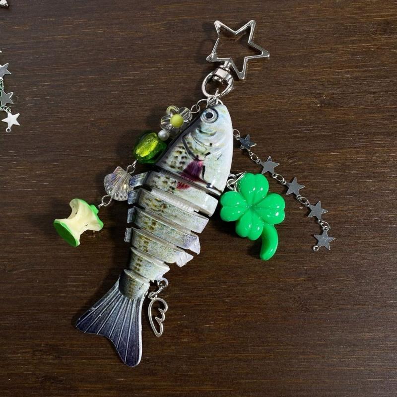 Vibrant Fish Lure Keychain Compact Resin Design Realistic Fish Lure Key Ring Practical Gift for Fishing Hobbyists