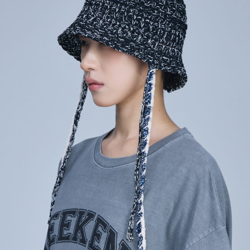 

САМЫЙ КРУТОЙ Стринг Бакет Черно-белый FREE