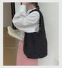 Korean Style Cloud Bubble Pleated Shoulder Handbag for Women, Large Capacity Mother-and-Child Cloth Bag