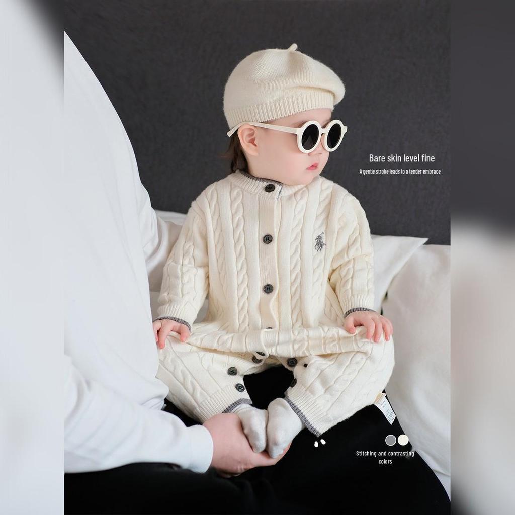 2025 Autumn/Winter Stylish Baby Jumpsuit Romper - Long Sleeve Outdoor Wear for Young Babies