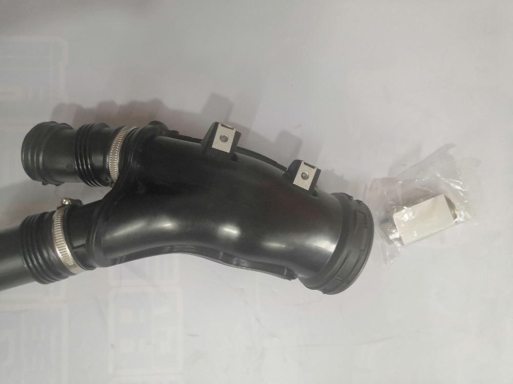 BMW E71/F01/F02 SAC Sedan Air Duct Filter Tube 13717582312