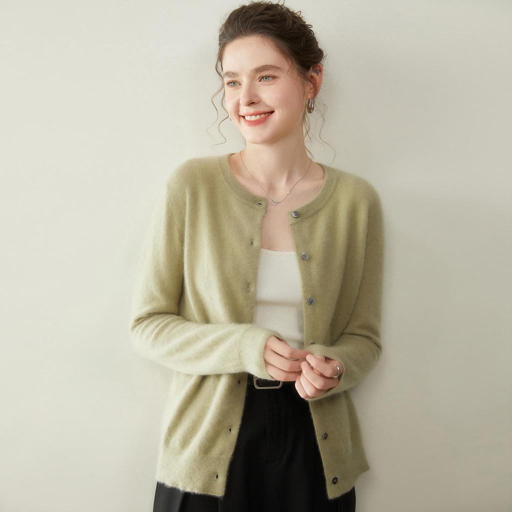 Women's Round Neck Cashmere Cardigan – Soft & Simple, Solid Color, Loose Fit, Fashionable Knit Sweater for Autumn/Winter.