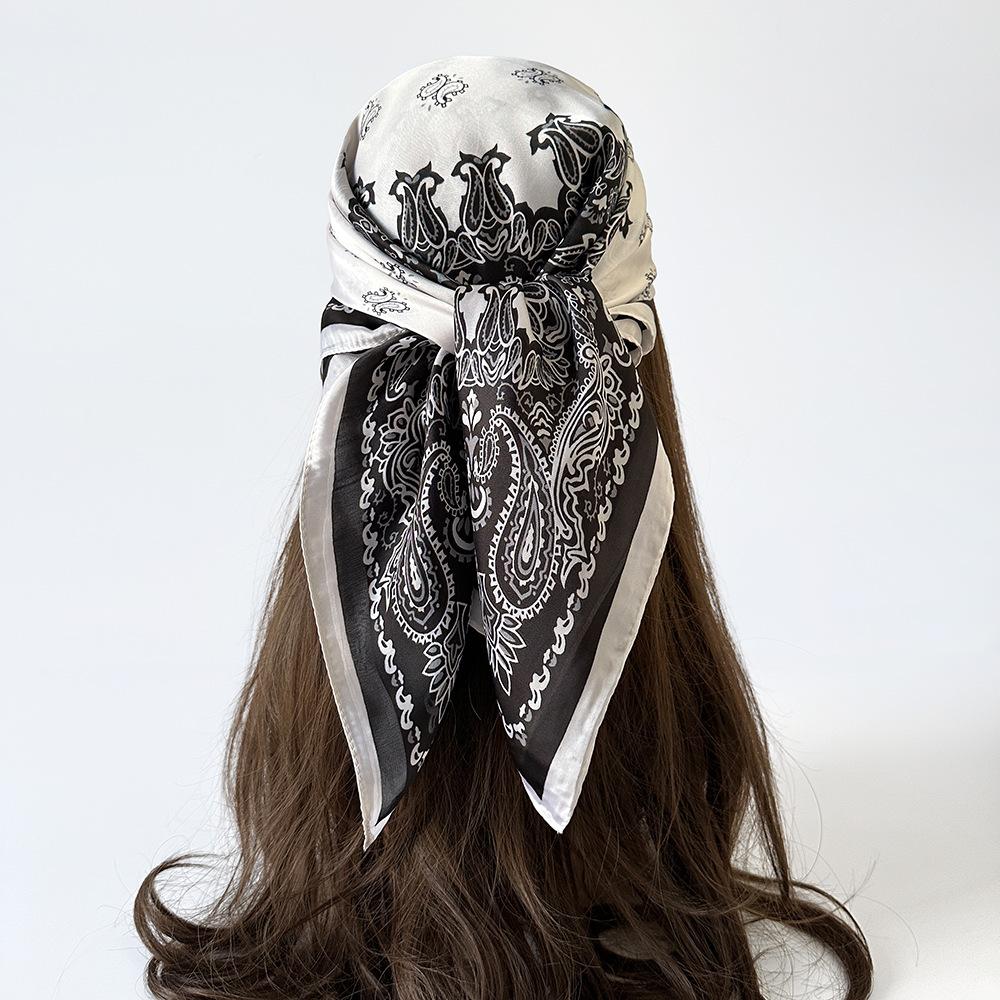 Black and White Cashew Floral Silk Scarves Wholesale Hot-selling, 71cm Headscarves, Headscarves, Square Scarves for Women, Summer Thin Scarves