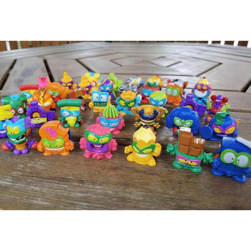 15Pcs new style Zomlings Anime Trash Dolls Action Figures 3CM Model Toy Kids Playing Superzings Garbage Doll Christmas Gift