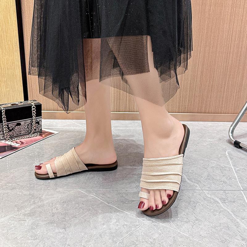 Design Sense Niche Set Toe Pleated Flat-bottomed Slippers Women's Summer Wear 2025 New Korean Version Casual Soft-bottomed Cool Slippers