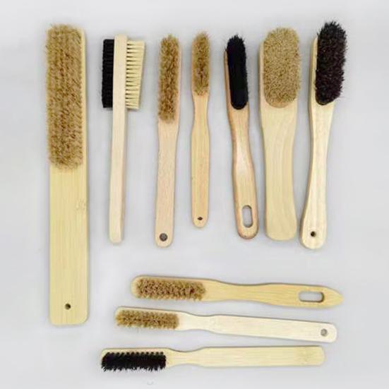Wooden Rock Climbing Brush Ergonomic Handle Thick Boar Bristles Portable Indoor Outdoor Climbing Bouldering Brush Cleaning Tool