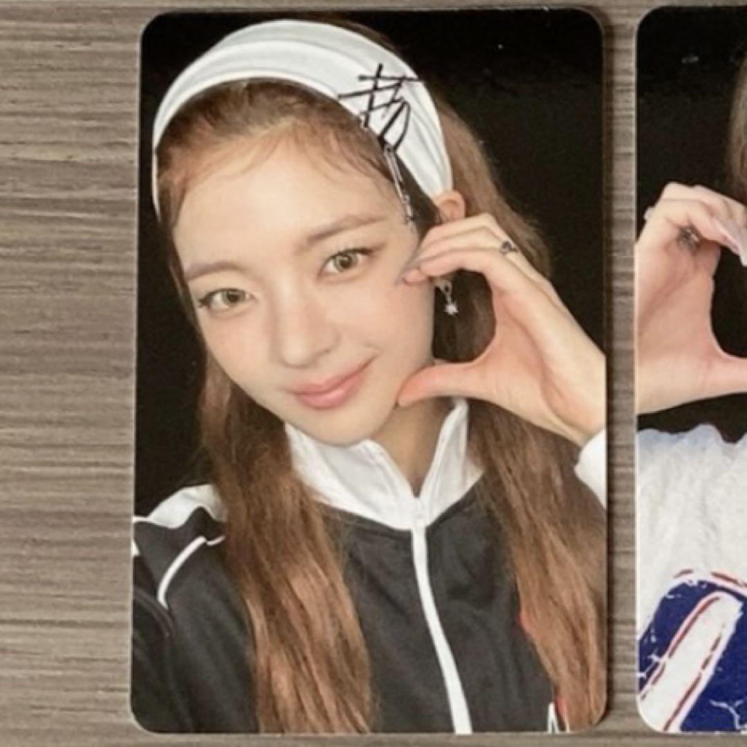 

[USED] itzy rear GOLD starriver limited edition heart trading card C