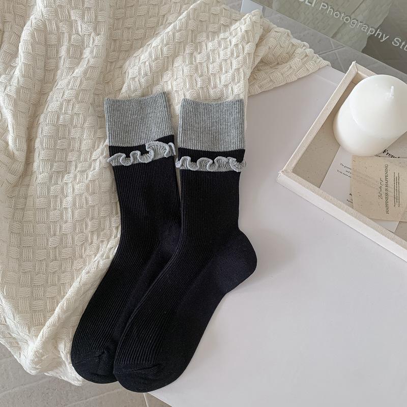 

10Pair Double Needle Socks Women S Fungus Edge Medium Tube Stacking Socks Spring And Autumn Color Matching Design Lace Girl Socks One size fits all чорний