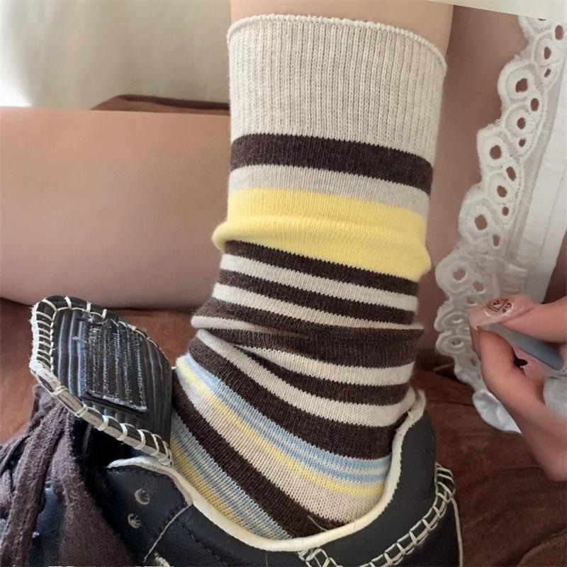Retro Color-blocking Striped Mid-calf Socks for Women, Breathable Autumn and Winter Pile Socks