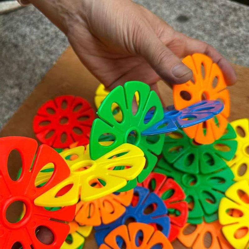 Plus Size 9CM Plastic Interlocking Building Blocks Kids DIY Educational Toy Fun Learning Creative Play Bloques De Construcción