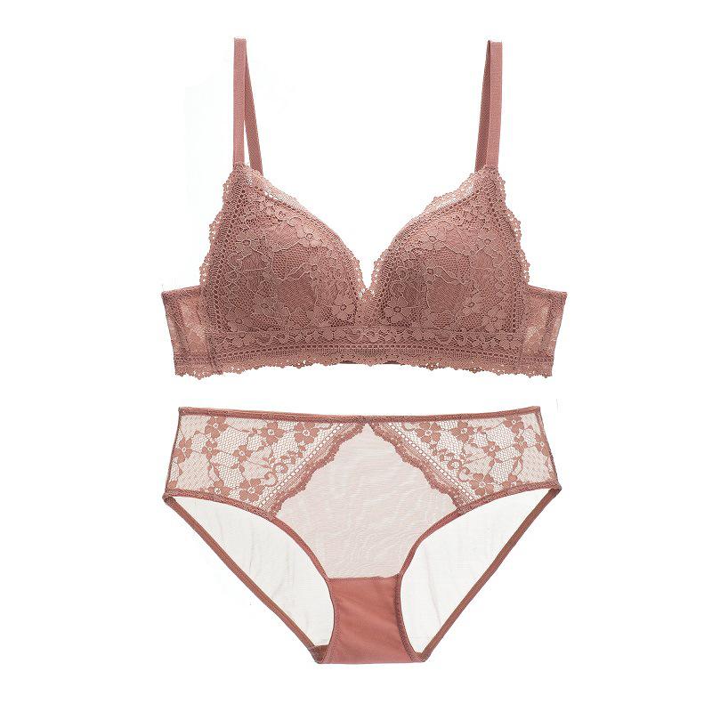 French Lace Triangle Cup Wireless Push-up Lingerie Set for Small Busts - Sexy & Comfortable