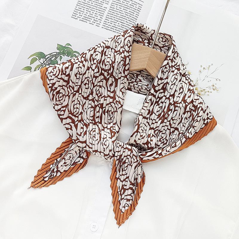 Retro Color Block Crinkled Square Scarf - 70cm Pleated Neckerchief in Imitation Silk for Women