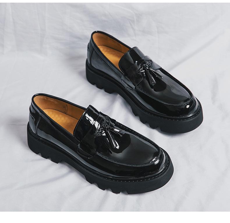 Glänzende formelle Loafer für Herren: Britischer Stil, zum Hineinschlüpfen, Dicke Sohle, Höhensteigernd, Lässige Lederschuhe