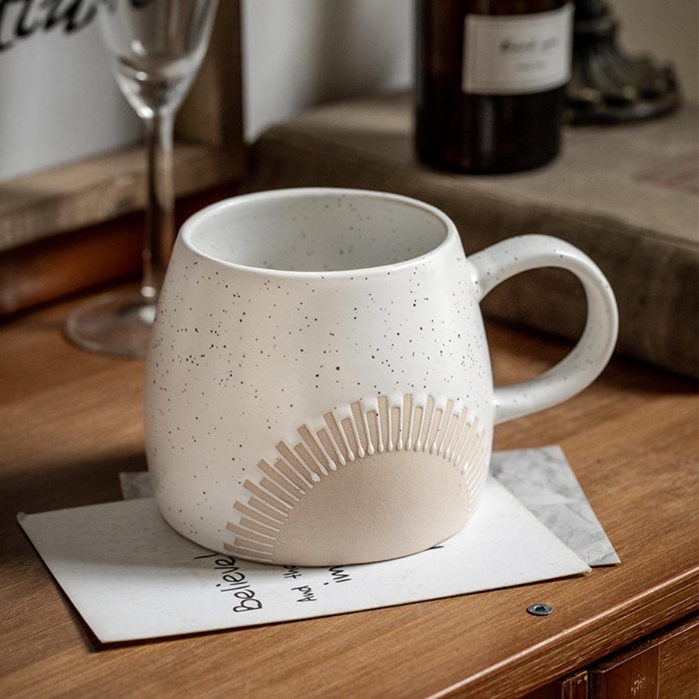 American Style Relief Coffee Cup Crown Ceramics Mug Household Ceramic Coffee Mug Vintage Beverage Shop Espresso Cup Gifts