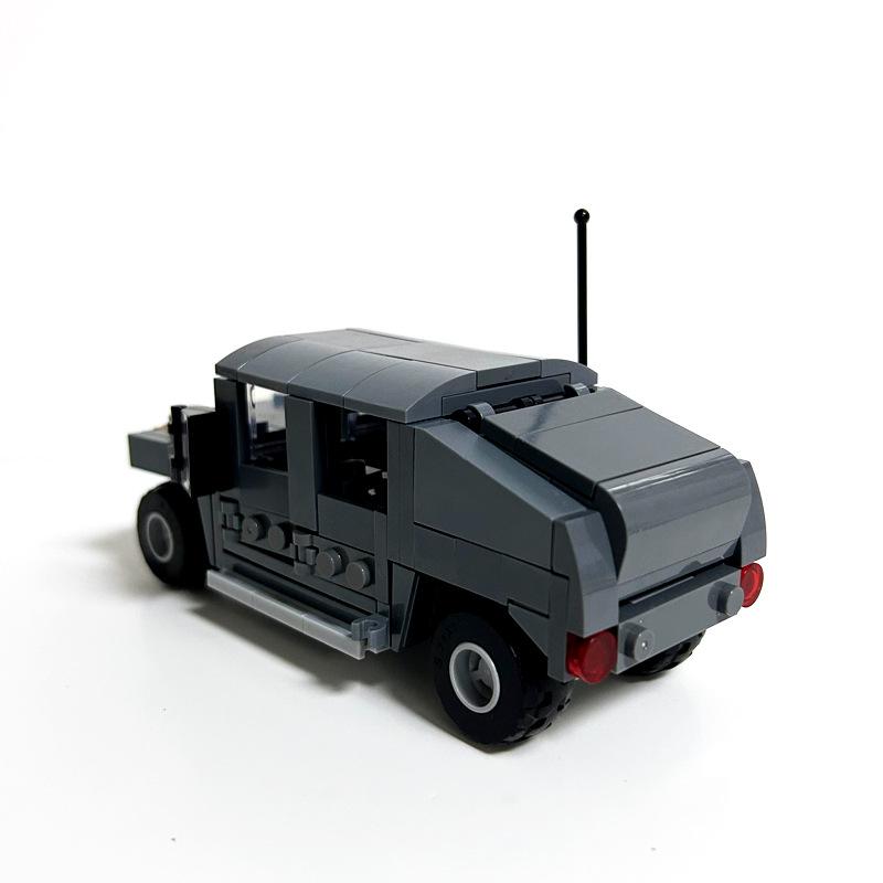 Hummer Off-Road Vehicle Building Block American Military Vehicle Armored Vehicle Chariot Assembled Toy Compatible Small Particles