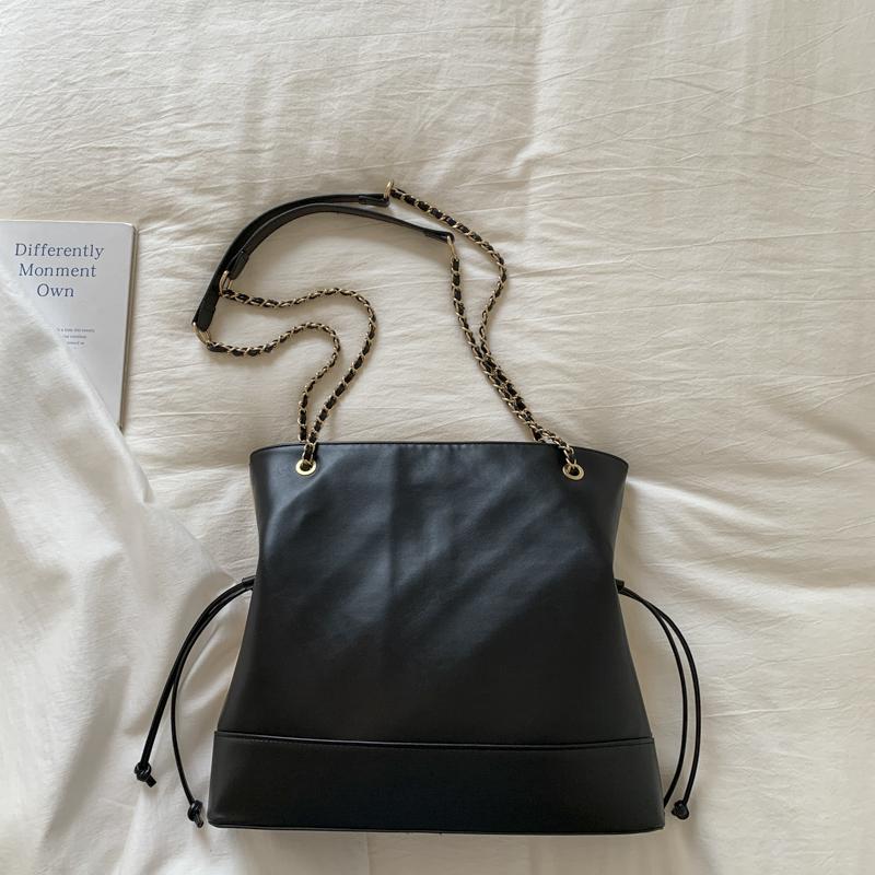 Lingge Chain Bag Vintage Bucket Bag Women's Stitching Shoulder Bag Commuter Crossbody Bag