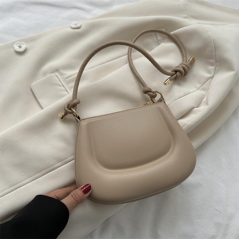 Bag women's summer new fashion women's shoulder bag simple underarm bag casual saddle bag women's bag