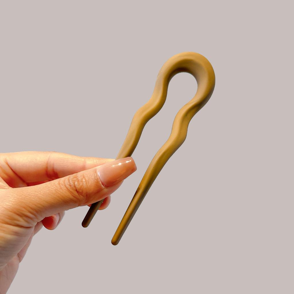 Elegant U-shaped Acrylic Hairpin for Women's Bun - New Chinese Style