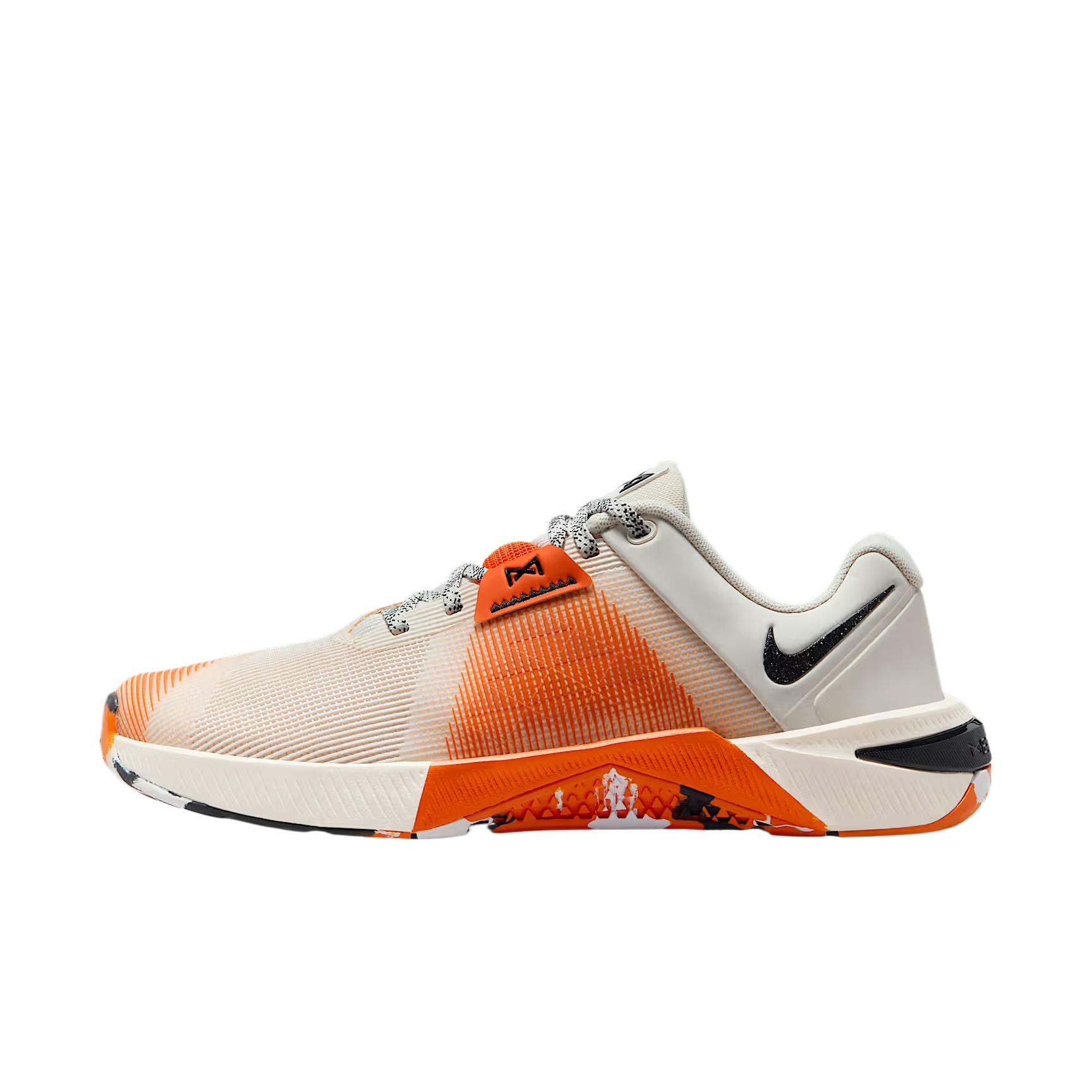 (WMNS) Nike Metcon 10  Soft Pearl Safety Orange  Women s HQ2620-002 EU 36