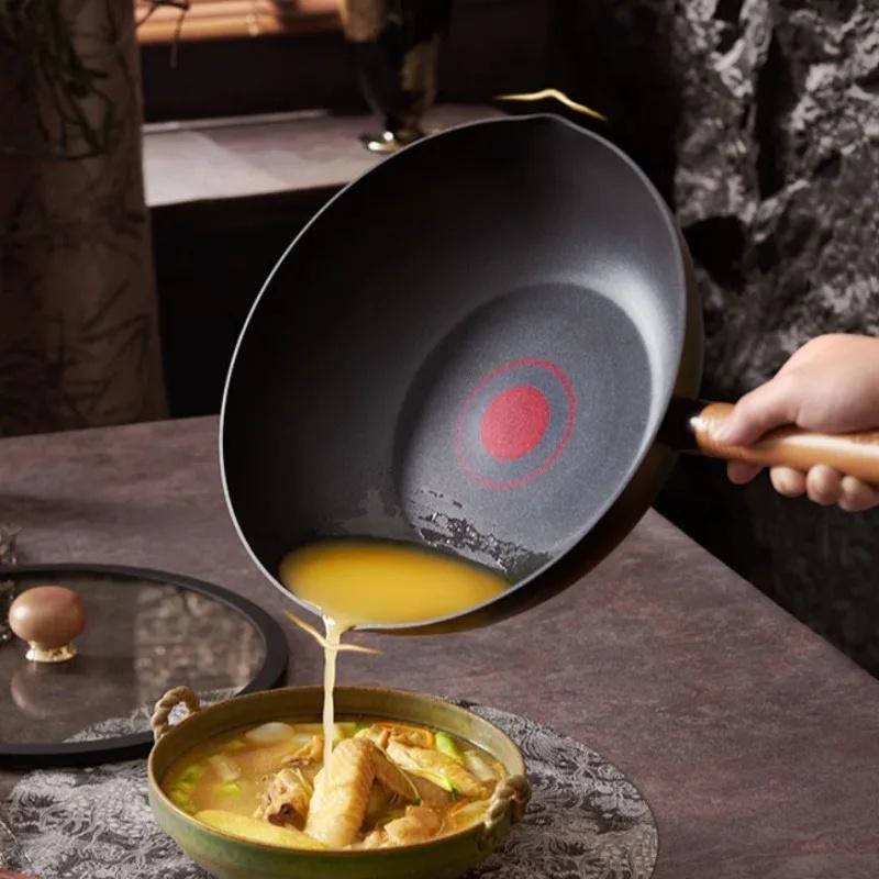 LANMI 28/30cm Non-stick Woks Low-smoke Black Skillet Titanium Crystal Coated Frying Pan Home Oil Control Healthy Light Meal Pots