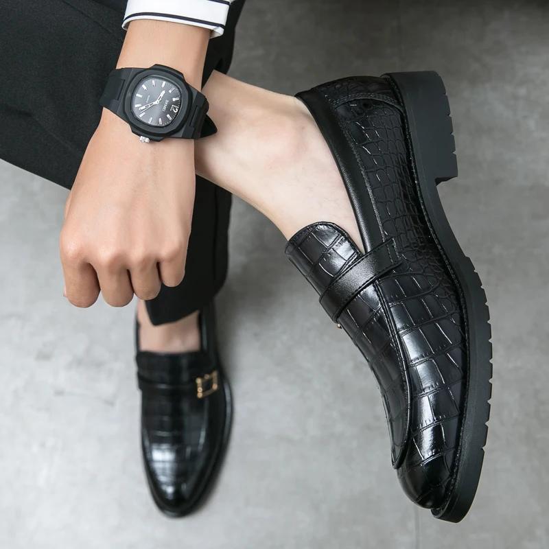 Luxus Lederschuhe für Männer Designer Männer Mann Casual Büro Business Spitzschuh Herren Hochzeitskleid Herrenschuhe Herrenschuhe