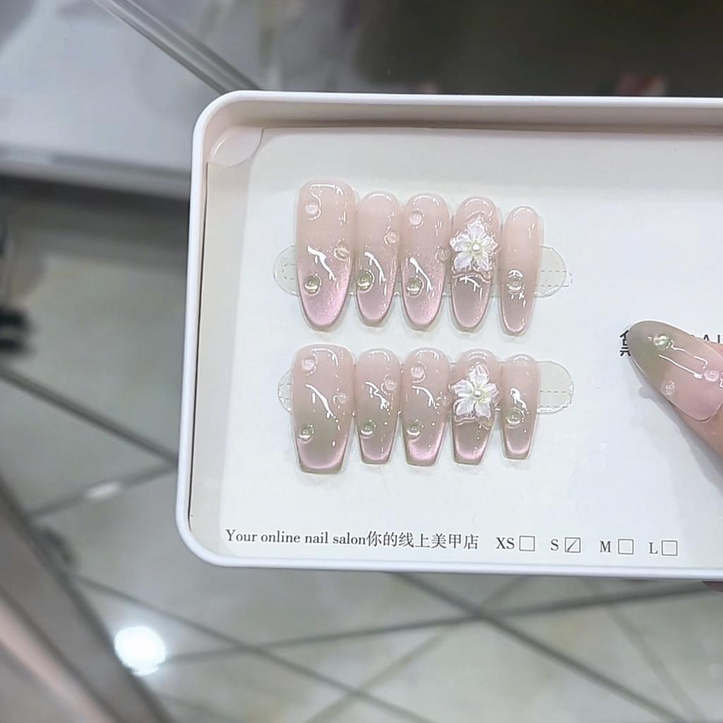 Reine Hand-Trage-Rüstung Neuer Stil, Fan-Herz Guave Temperament, Dreidimensionale Blumen-Trage-Rüstung, Katzenaugen-Nagelkunst-Patch