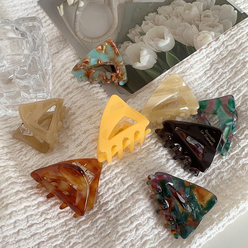 Korean New Fashion 2.5cm Mini Triangle Hollow Colorful Hair Clip Simple Advanced Acetic Acid Shark Clip Hair Accessories