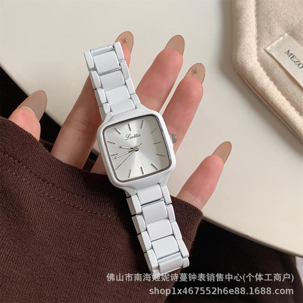 Neue Frühjahrs-Dopamin-Farbe Großes Zifferblatt Mode Koreanischer Ins-Stil Damenarmbanduhr