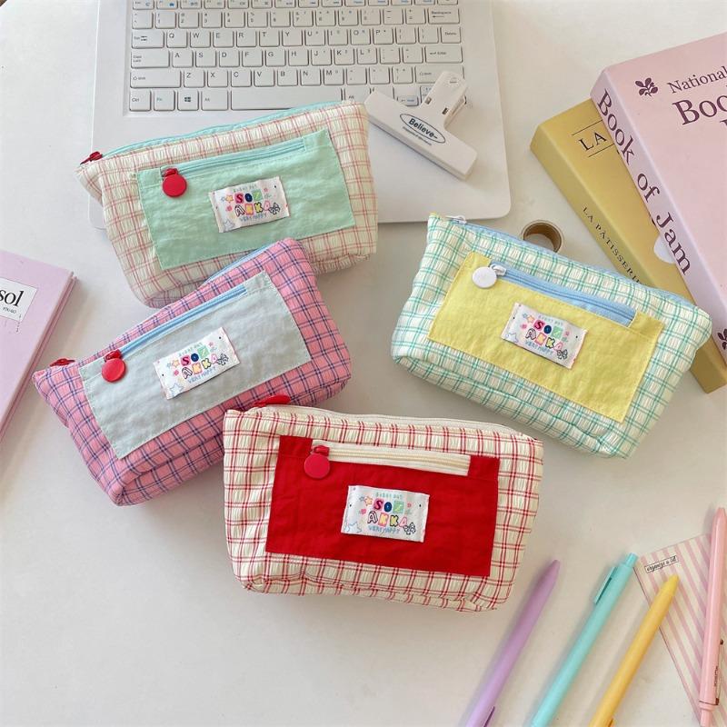 Contrasting color plaid pencil bag, dopamine large-capacity pencil case, junior high school girl ins style, high-value stationery bag