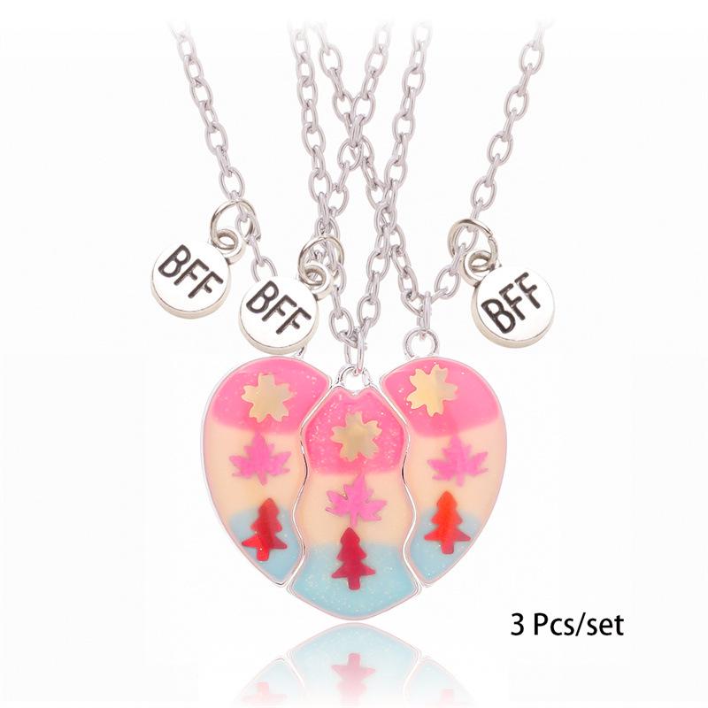 

Good Friends Christmas Tree Magnetic Necklace Set - Friendship Alloy Pendant Holiday Gift Jewelry for Students and Besties.