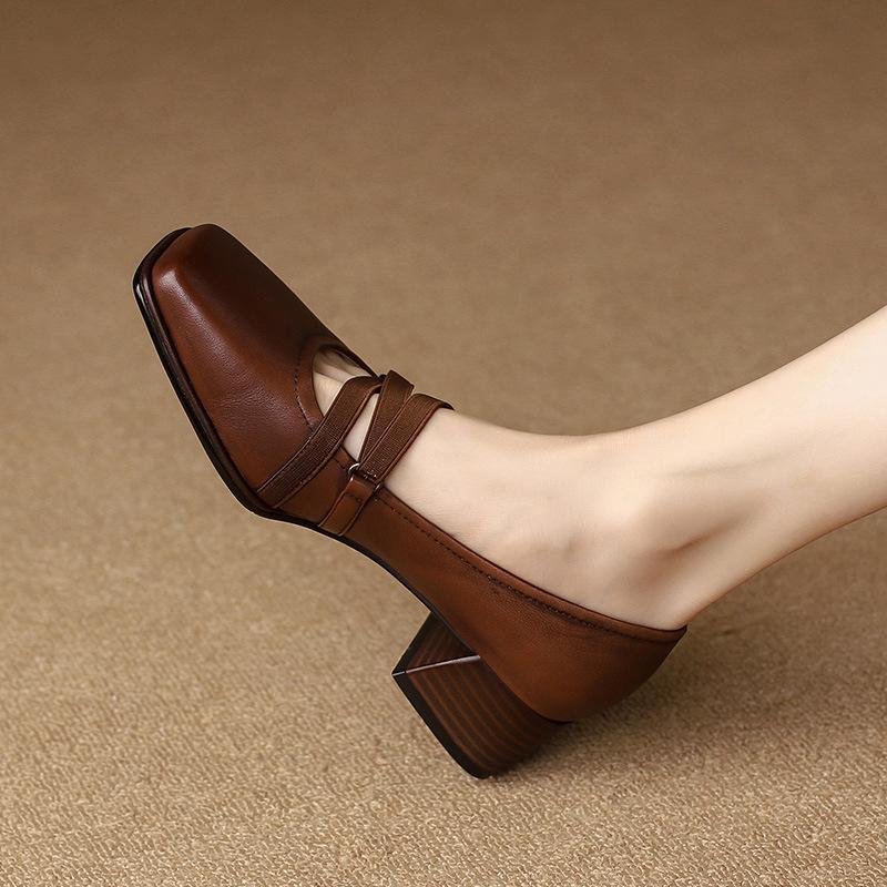 French retro Mary Jane shoes women's brown autumn 2025 new mid-heel square head light mouth single shoes
