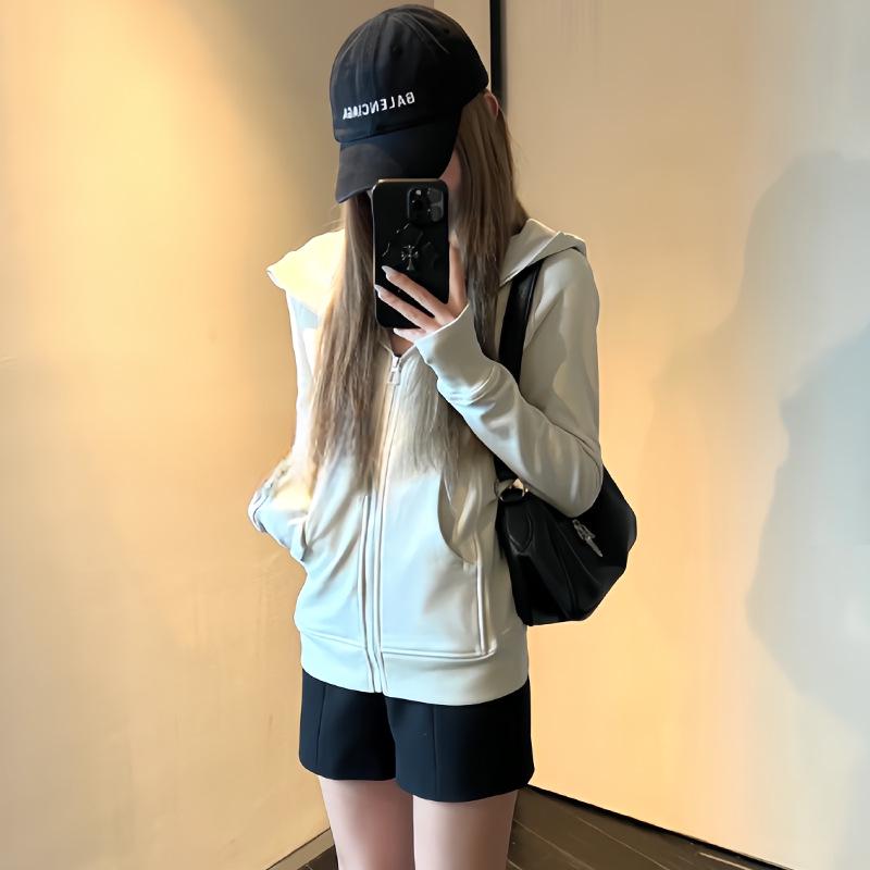 

Женская серая зимняя куртка с капюшоном и флисовой подкладкой - кардиган в американском стиле 2025 S 80-90 lbs светло-серый