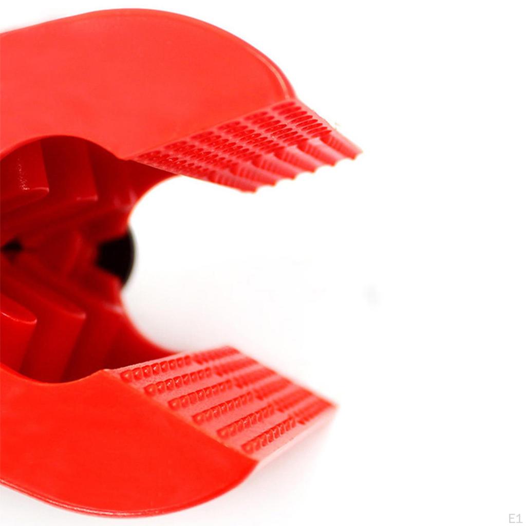 4 Pieces Car Mat Cleaning Clip Easy Spring Clamp Wall Mount for Carpet Auto Floor Mats