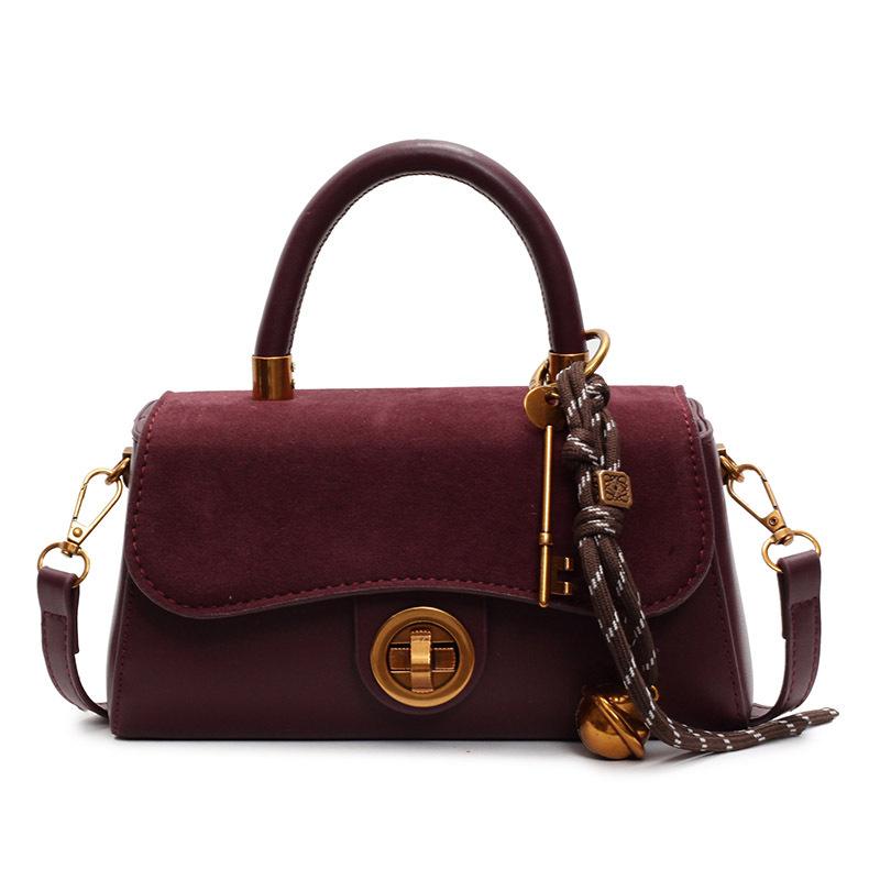 Premium Maillard handbag bag women's autumn retro red shoulder bag commuter messenger small square bag