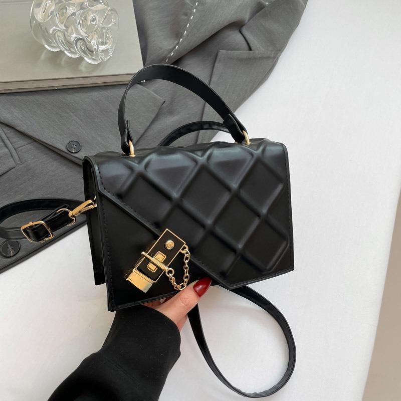 Маленькая сумка на цепочке ромбом, новая модная сумка через плечо и мессенджер с высокой стоимостью и текстурой, повседневная маленькая квадратная сумка.