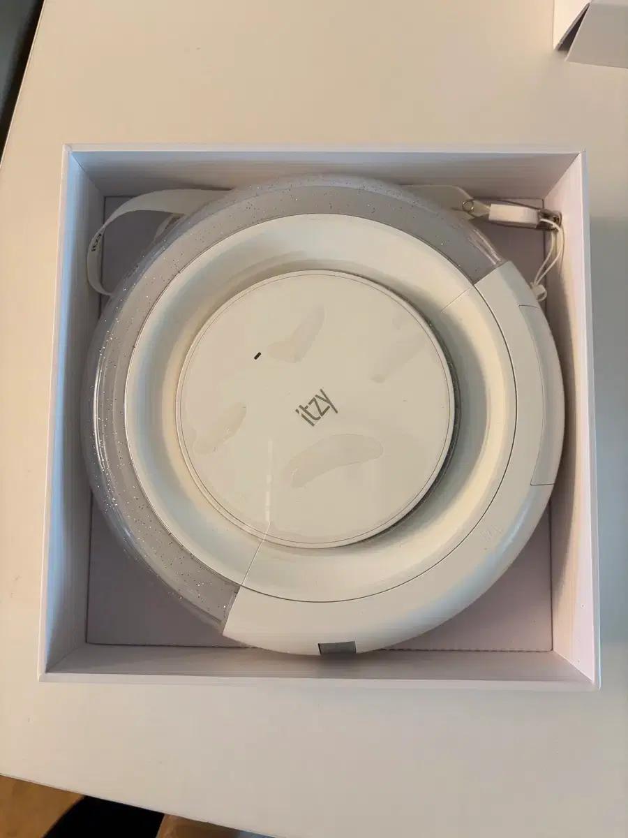 ITZY (Light Ring) 1st Generation Used