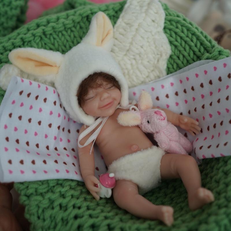 

6-дюймовая мини-улыбающаяся спящая кукла Reborn Baby April Soft Touch, твердая силиконовая кукла для моделирования всего тела, может купать детей, одеваться, куклы, играть в игрушки для дома