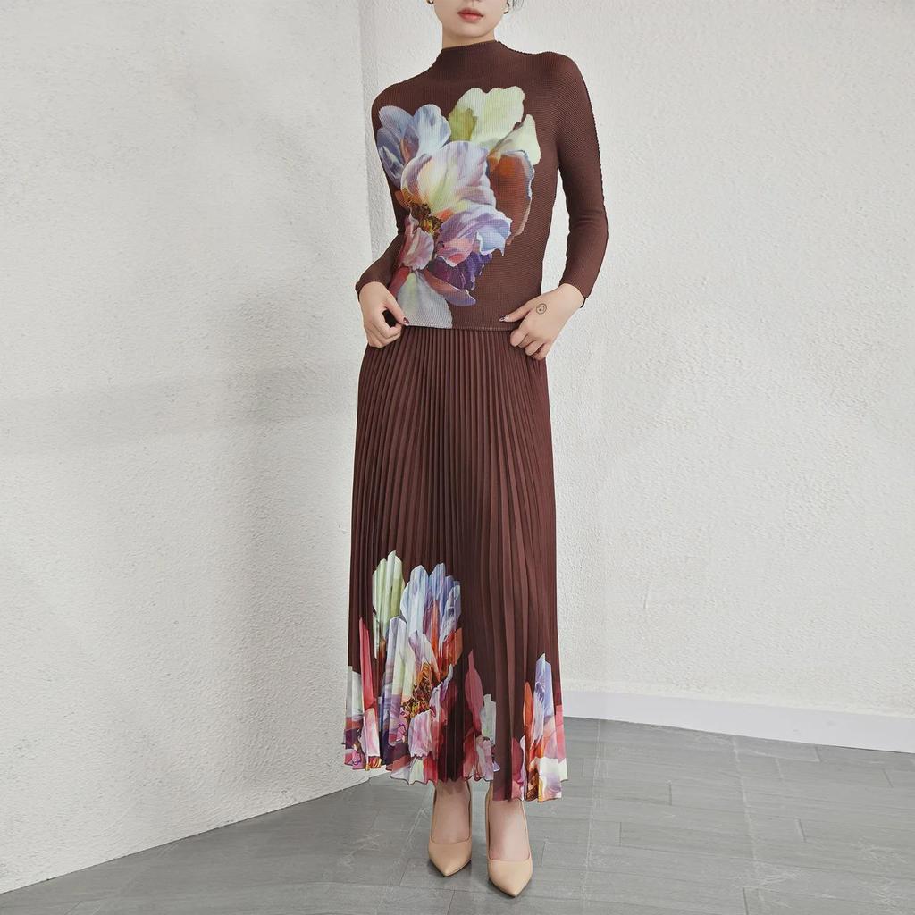 Women's Pleated Floral Two-Piece: Stand Collar Long Sleeve T-Shirt and Skirt