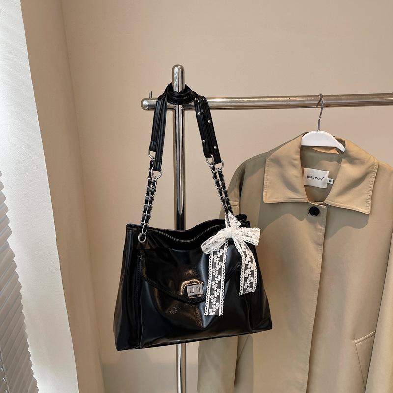 Korean version bag crossbody women's versatile underarm bag 2025 new simple commuter shoulder bag large capacity tote bag