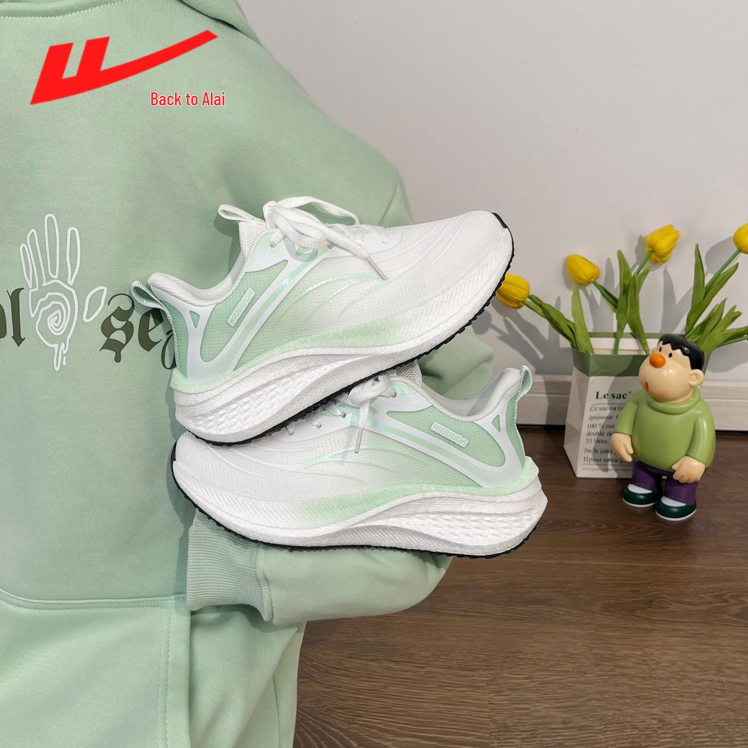 

Warrior Women s Shock-Absorbing Lightweight Sneakers: Spring/Autumn Sports Jump Rope & Running Shoes for Middle School Students with Soft Sole. Size 38 білий/зелений