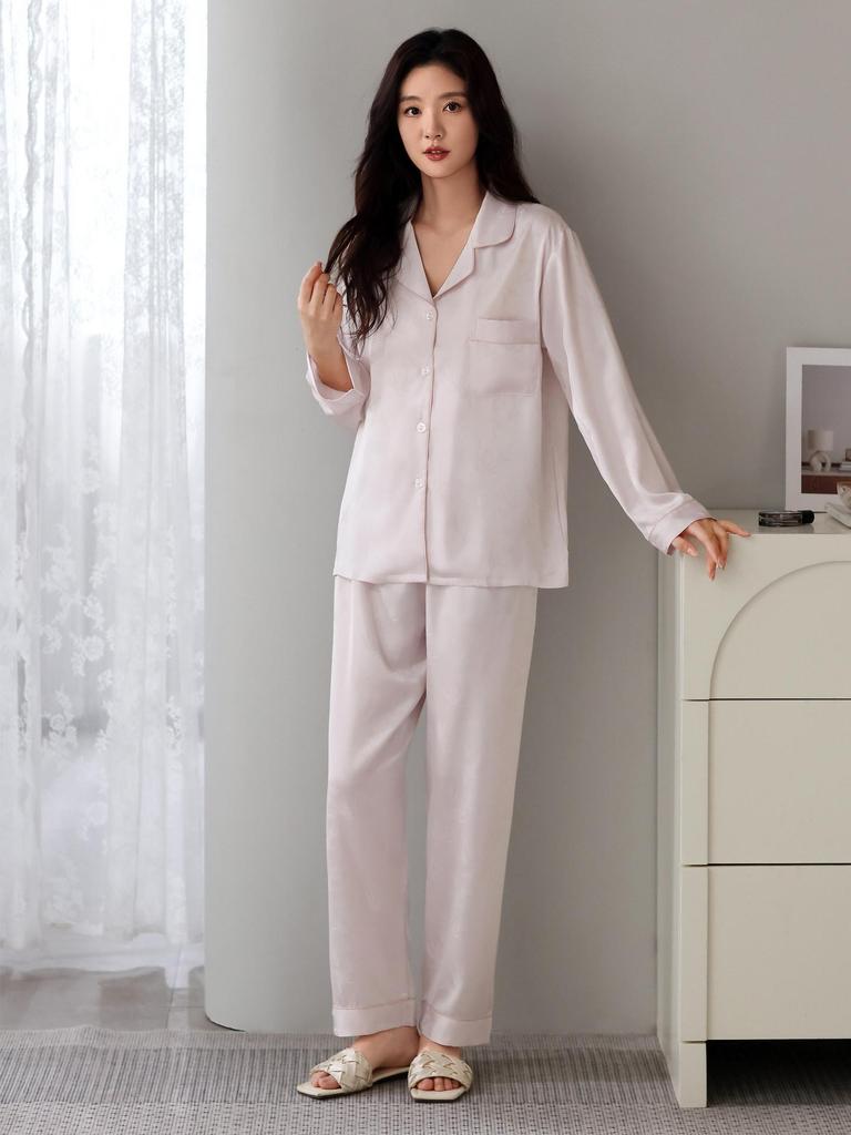 Women's Ice Silk Pajama Set: Spring & Autumn Long Sleeve, Light Luxury Style, Suitable for Indoor & Outdoor Wear.