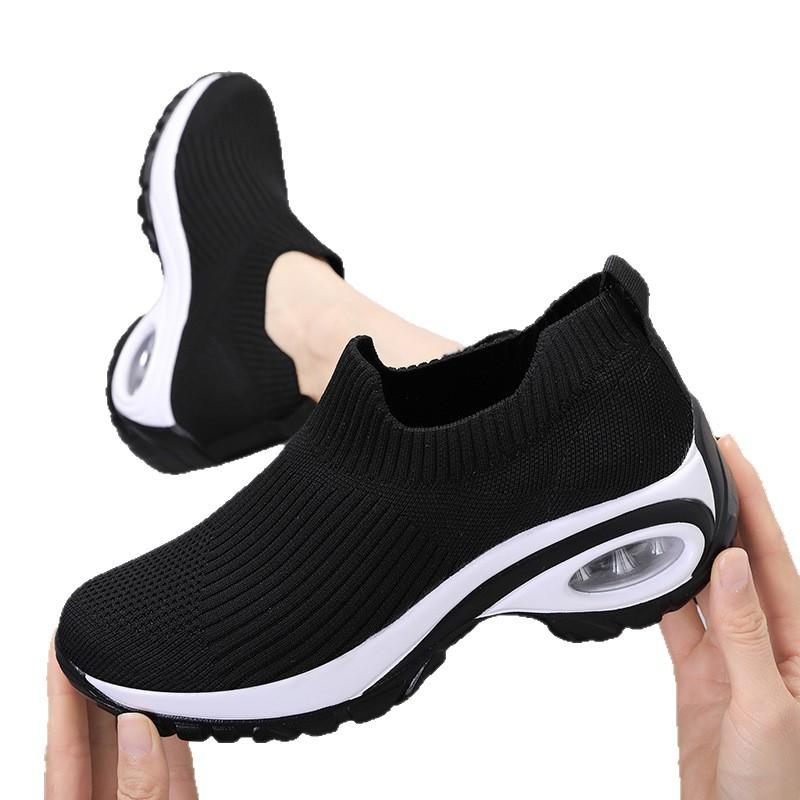 New fly-woven thick-soled lightweight running shoes, comfortable height-increasing air cushion shoes